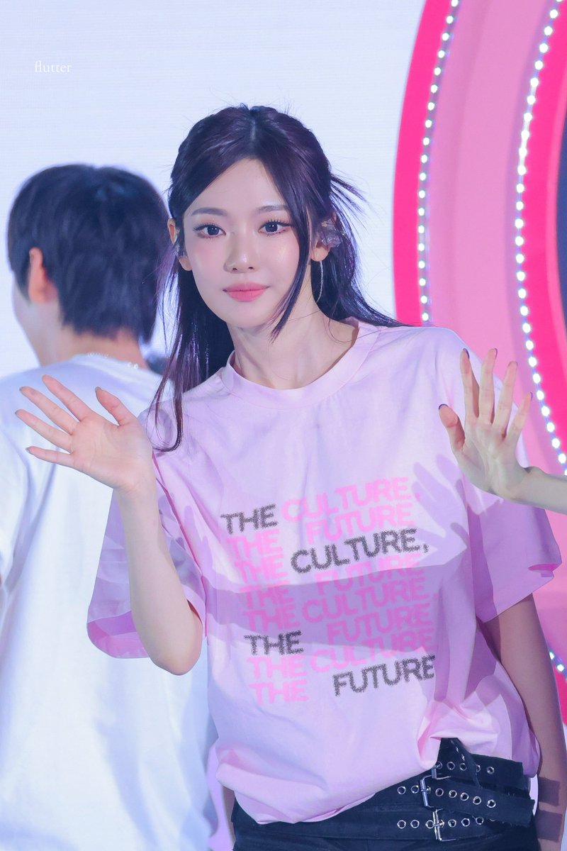 flutter1023's tweet image. 260201 SMT

#aespa #æspa #에스파 
#NINGNING #닝닝 #宁宁 #宁艺卓