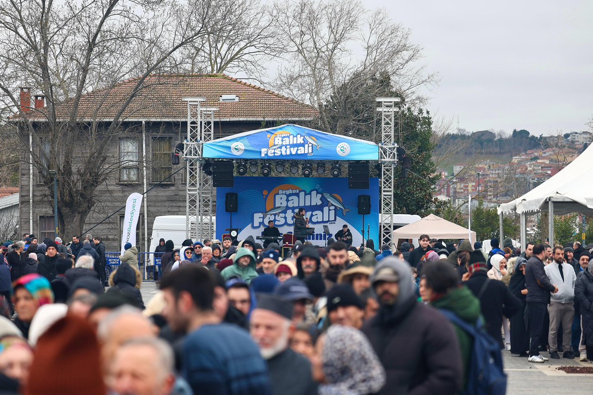 Beykoz’da bugün Karadeniz rüzgarı esti. Beykoz Belediyemizin organize ettiği Balık Festivali’nde kıymetli hemşehrilerimizle bir araya geldik. Bu güzel festival ile içimizi ısıtan tüm Beykozlulara ve Belediye Başkan Vekilimiz Sn. Özlem Vural Gürzel’e teşekkür ediyorum.