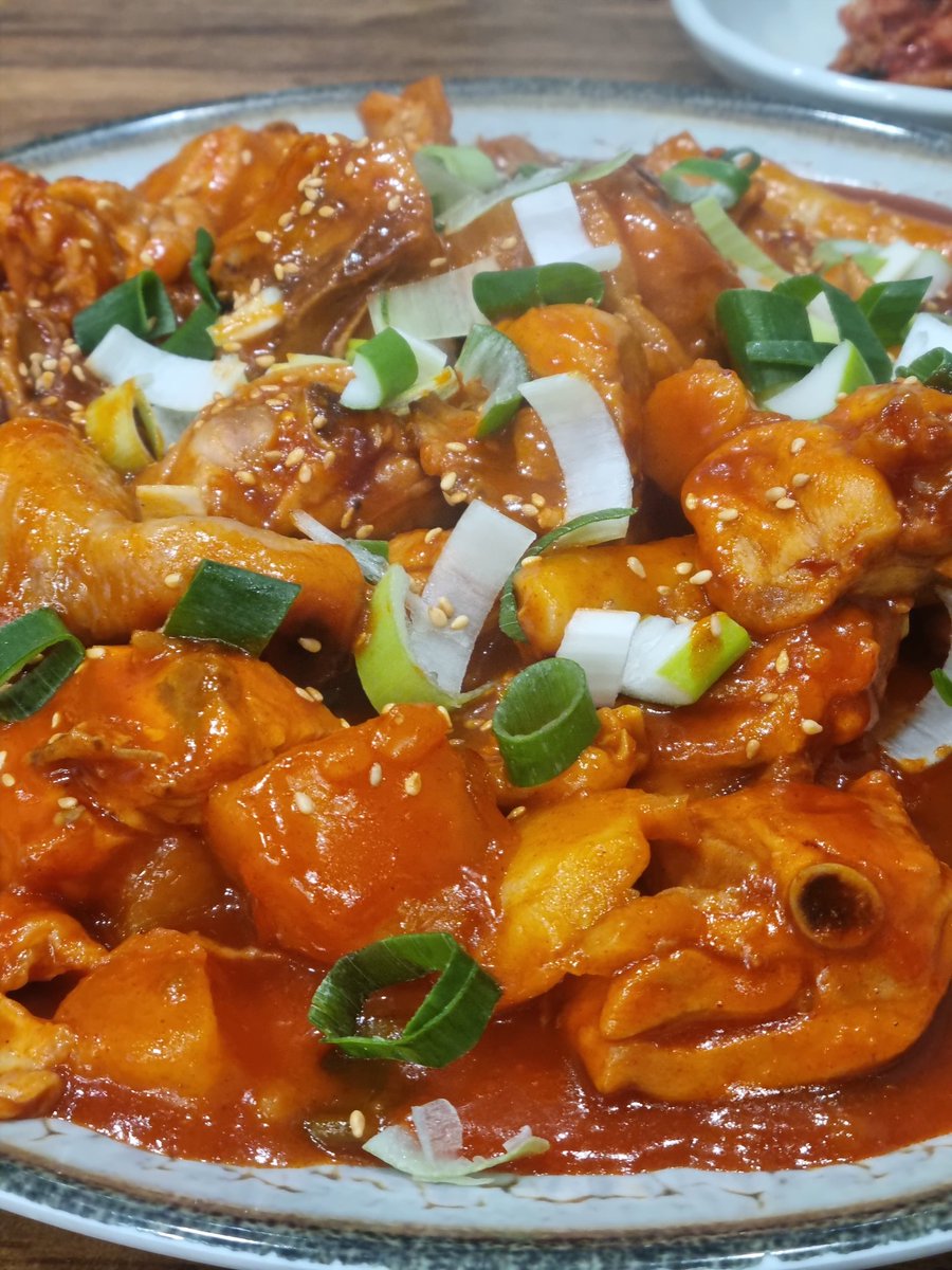 logorororo's tweet photo. 서석동, 조선대 정문 앞 장모사랑
여전히 맛있다
가격이 쫌 오르긴 했지만
찐한 옛달 닭도리탕 맛 https://t.co/qdFo378juF