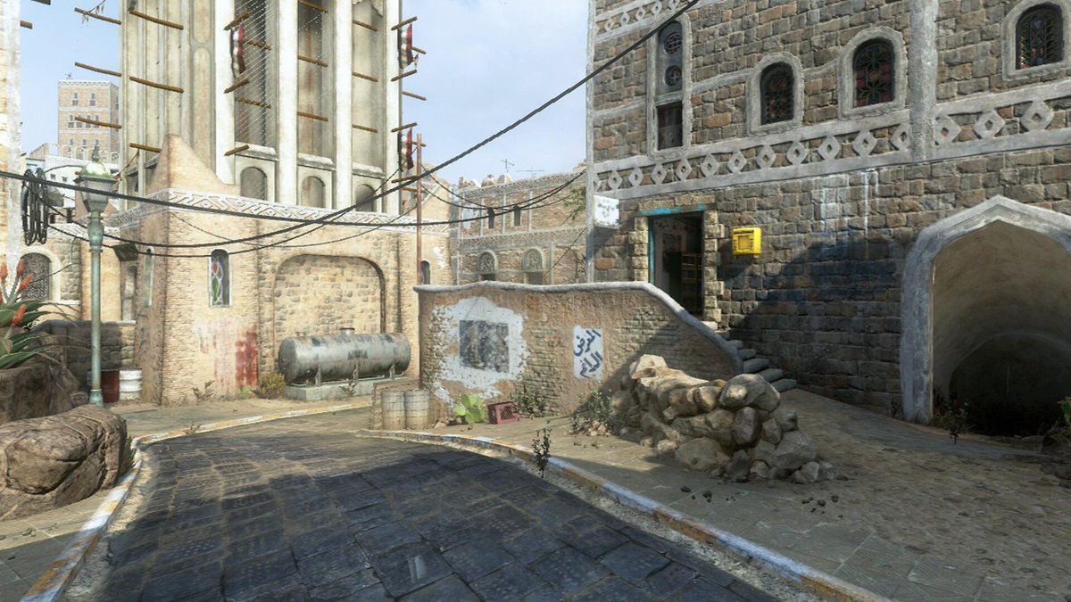 🔴 Avez-vous reconnu la map nommée "Cliff Town" dans la roadmap de la Saison 2 de #BlackOps7 ?

Cette map n’est autre que Yemen, issue de #BlackOps2, remasterisée pour BO7 et elle sera disponible en jeu à la mi saison.