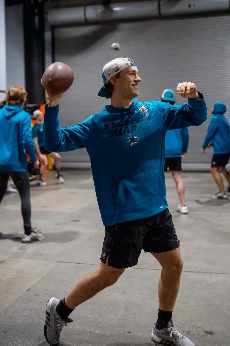 ekymakarism's tweet image. clocked in. thinking and posting about william eklund (duh). 🩵