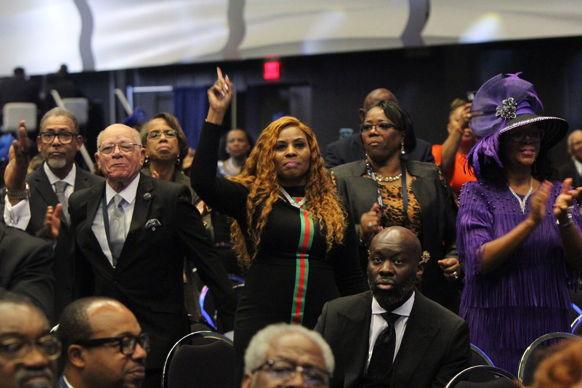 Adelle Banks tweet media