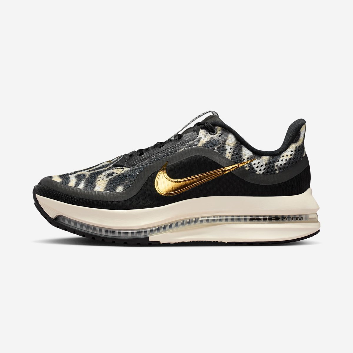 KicksFinder's tweet photo. Ad: REMINDER! Releasing at 10AM EST via DSG
W Nike Running "Abstract Animal" Pack 
FREE shipping and returns

Pegasus Premium https://t.co/Jz5b4k4JWO
Vomero Plus https://t.co/GbYPhOzQy9 
Revolution 8 https://t.co/jxnz2VWRE9

Available EARLY here (Nike US):
Pegasus Premium https://t.co/TK3pF8bPOF
Vomero Plus https://t.co/1ypcalV94d
Revolution 8 https://t.co/9ilDYY2lIn