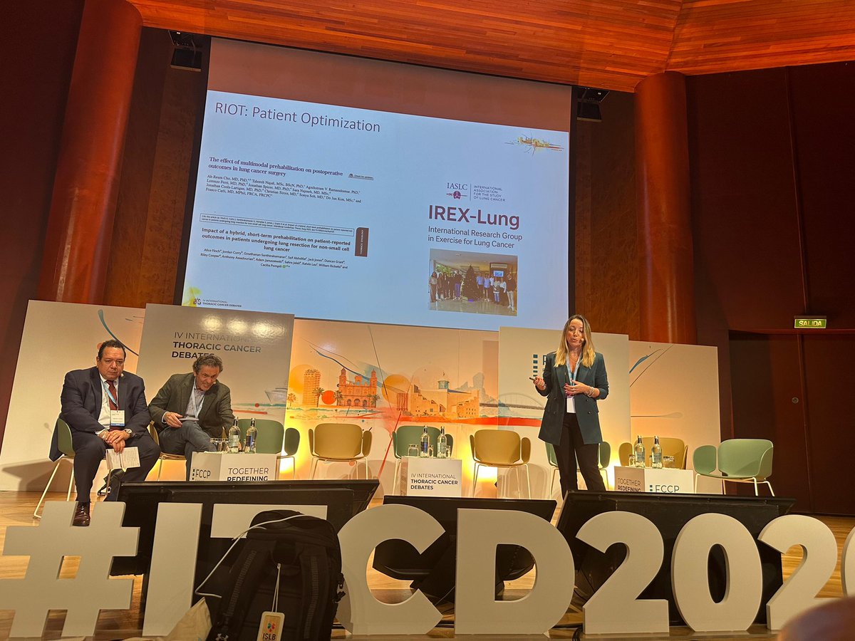 Cecilia Pompili MD PhD FACS tweet media