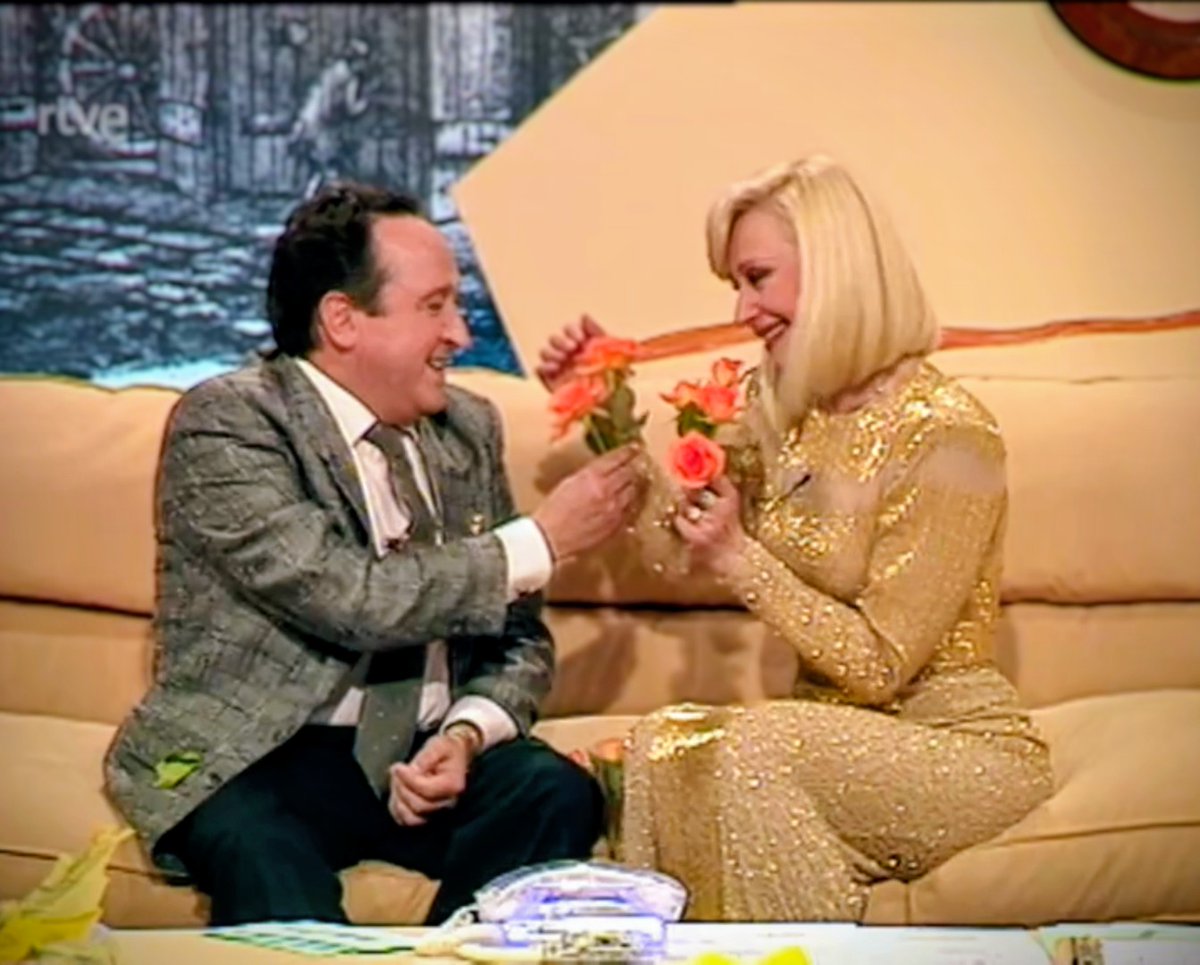 balsanja's tweet photo. Fernando Esteso y Raffaella Carrá ❤️ https://t.co/IsuHtBAbQS