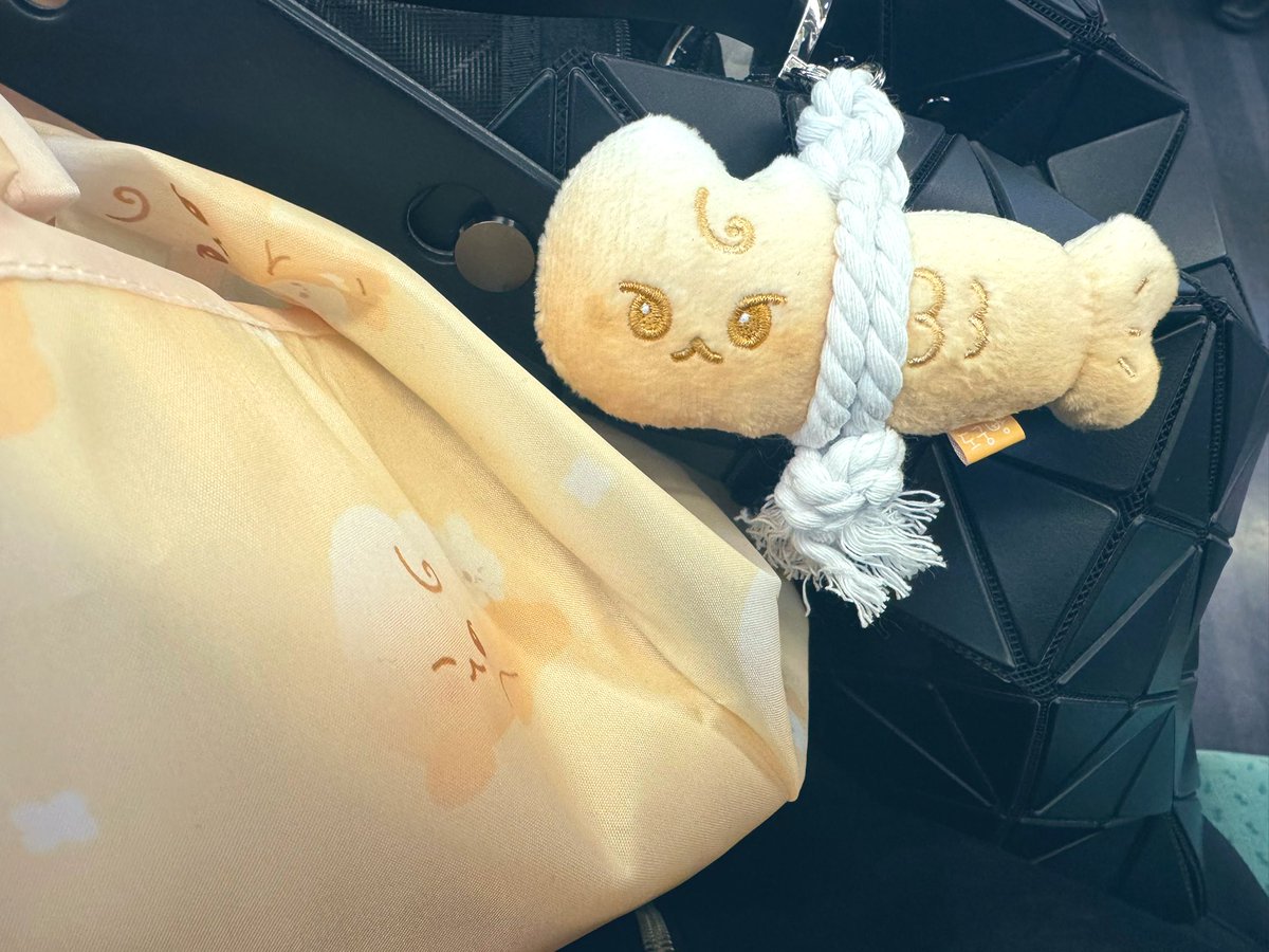 sa6_ct's tweet photo. 2026.02.01
SMTOWN LIVE 2026 FUKUOKA

イリチルだいすき！最高！
遠かったし、イリチル出ないタイミングでチケット取ったけど、本当に行ってよかった☻
ドヨンおめでとう🐰

#SMTOWN #SM_30thAnniversary
#SMTOWN2025_26 #SMTOWN_LIVE #SMCU https://t.co/xdKA7ZdywM
