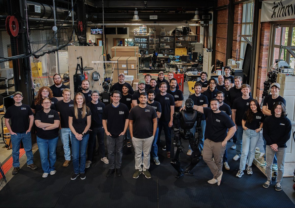 IHMCRobotics's tweet photo. The humans behind the robots.
We are IHMC Robotics 🤖🦾
#robotics #STEM #engineering #RoboticsLab #engineeringteam #womeninstem #roboticsresearch https://t.co/WH3Rn9okV5