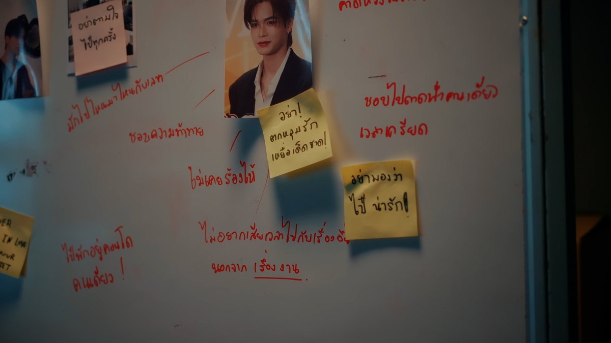 MyRomanceSeries's tweet photo. ว่าจะไม่แล้วนะทิม ใครมันจะสู้เสียงในหัวได้อะ แผนที่วางไว้ อย่ามองว่าไป๋น่ารัก! อย่าตกหลุมรักเหยื่อ! สรุปทำไม่ได้สักข้อ (ก็ไป๋มันน่ารักขนาดนี้ ใครจะอดใจไหวล่ะ🤭🫶🏻)

#MyRomanceScammerEP1
@jnnrrs @Markjrtn https://t.co/DaERETBYiJ