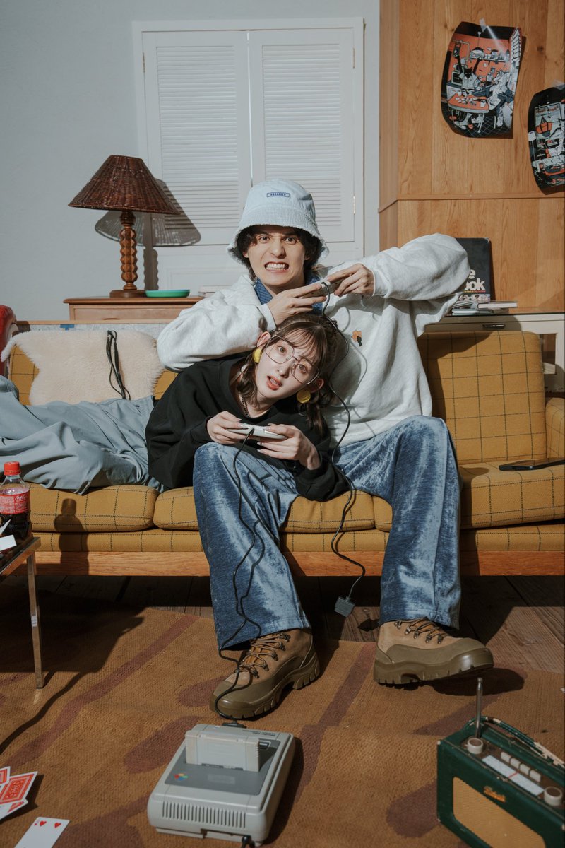 菜那セシル tweet media