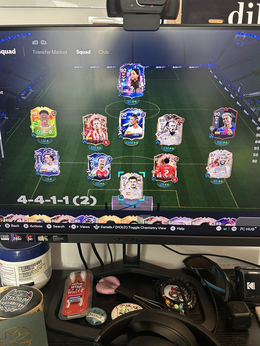 dmonkey1208's tweet photo. @FUT_Rory 1.3 mil to spend https://t.co/4X9K0X3kFD