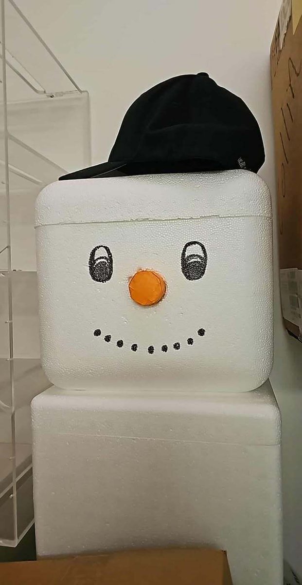 Trust me, I'm a "Biologist" tweet media