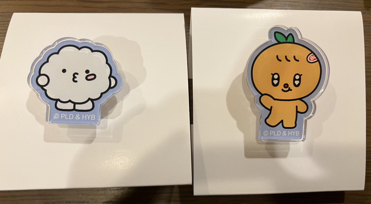 abb69138019's tweet photo. SEVENTEEN セブチ MINITEEN ミニティーン カフェ アクリルクリップ 交換

[譲]
ウジ スングァン

[求]
ディノ＞ホシ

身内分で求めております。

郵送📮

お気軽にお声掛けください🌼

#SEVENTEEN交換 
#セブチ交換 https://t.co/NcxaJoicm4
