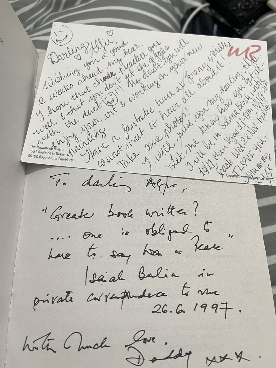 virtualfaer's tweet image. I bought war &amp;amp; peace second hand and I opened it and saw that it was a gift from their mom and dad 💔💔