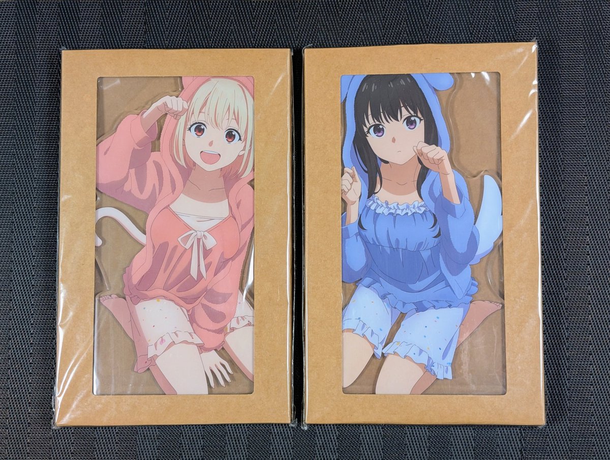 FF様に代行頂きました台湾リコリコ展のグッズです！ ナンバープレート 