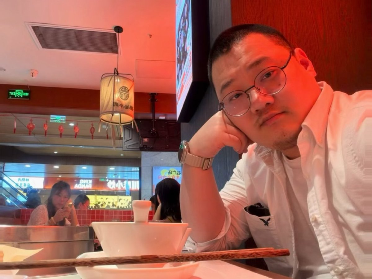 TopS空白格 tweet media