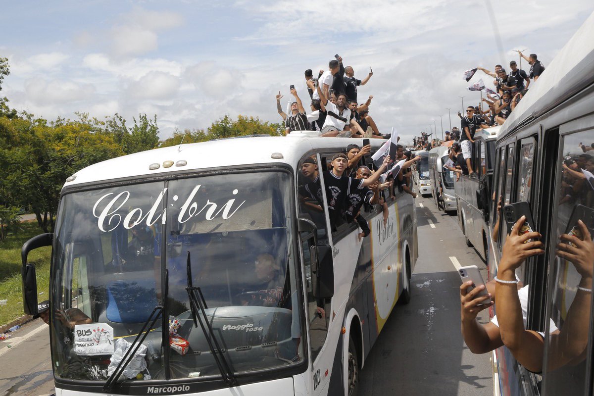 Corinthians's tweet photo. 𝑺𝒑𝒐𝒓𝒕 𝑪𝒍𝒖𝒃 𝑪𝒐𝒓𝒊𝒏𝒕𝒉𝒊𝒂𝒏𝒔 𝑷𝒂𝒖𝒍𝒊𝒔𝒕𝒂

🎶 O TIME DO POVO CHEGOU! 🎶

📸 José Manoel Idalgo / Corinthians

#NinguémPodeComAFiel
#VaiCorinthians https://t.co/3N13zafPyD