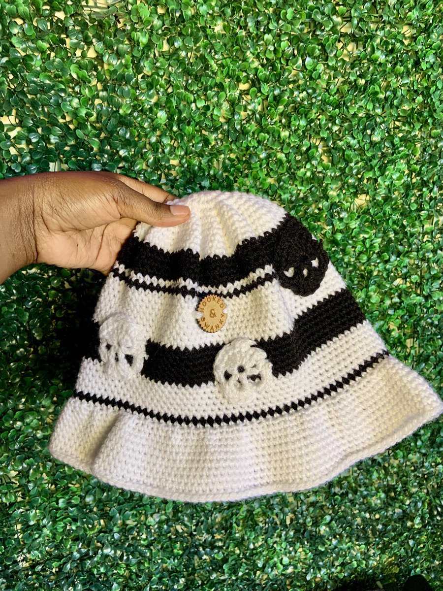 its_Khushu's tweet photo. ☠️ crochet hat E300 / R300 https://t.co/4LkOdUukAw