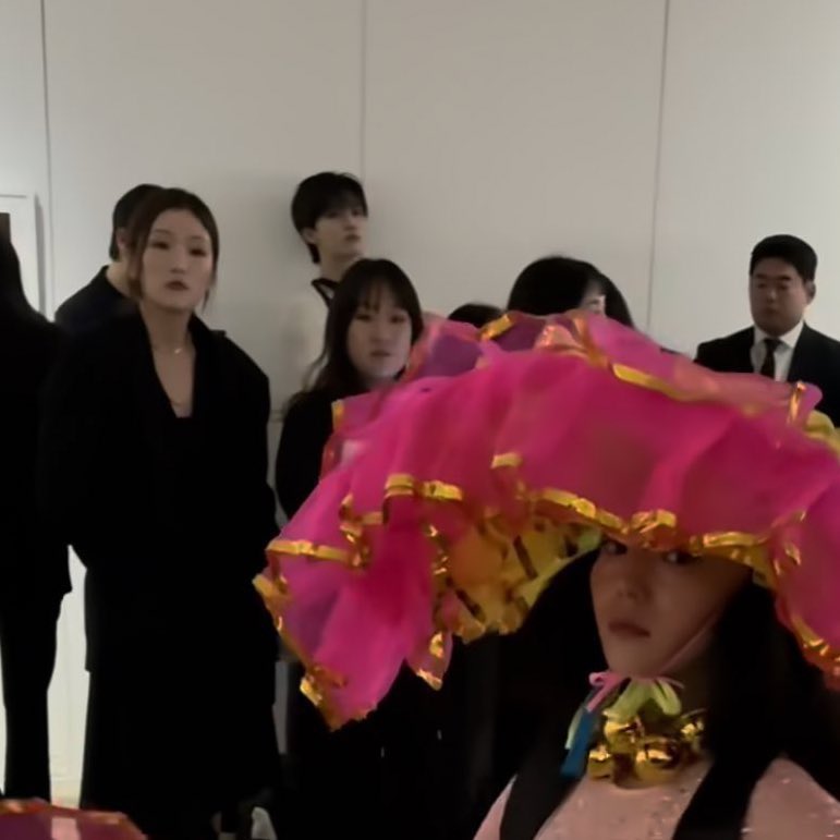 watch__jj's tweet photo. 내향재민컬렉션 https://t.co/afWD0cmDvd