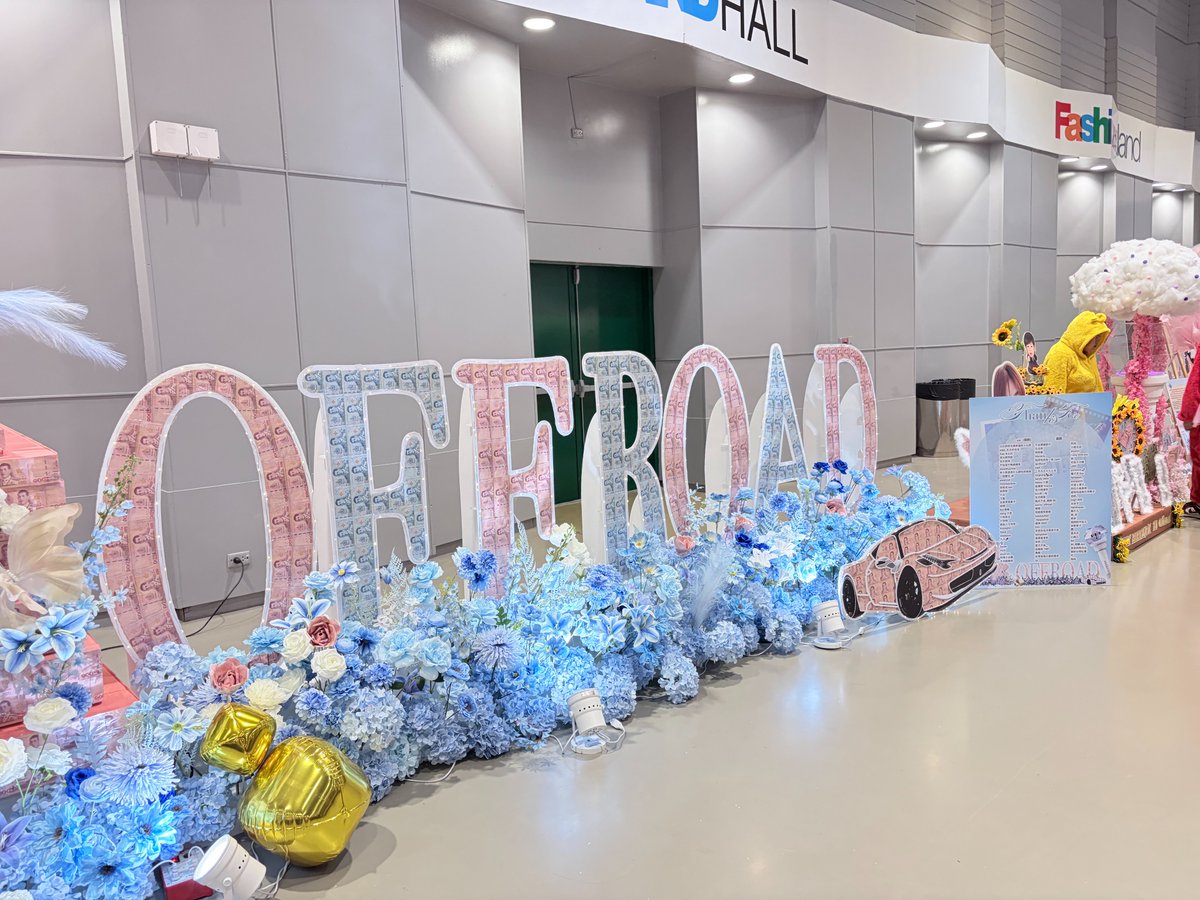 OffroadCN's tweet photo. 💌✨ Every petal is a wish, every letter is a vow.
This is our quiet, steady love for OFFROAD’s 26th 🎂💙
May your days be filled with ease and light ✨🚗
26TH CEO OFFROAD  
#OffroadBD26thProject https://t.co/mQRjWSWnsS