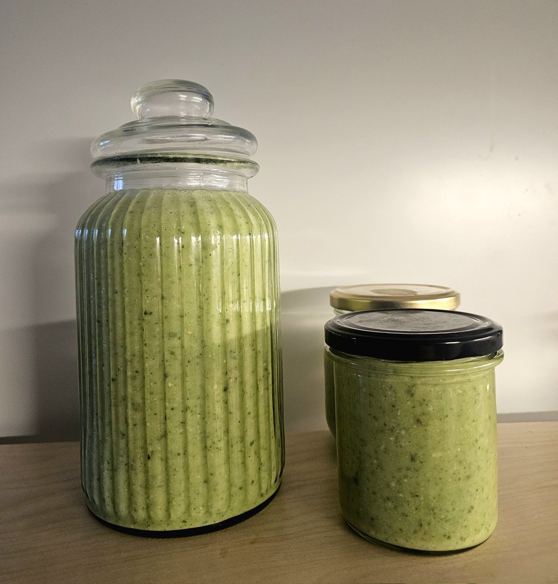 Bellishealth's tweet photo. Prepping for the week with some green fuel 🌿 Smoothie with lemon, mango, ginger, green peas, broccoli, spinach, almonds, and a splash of yogurt and water.
#GreenSmoothie #MealPrep #HealthyStart #SimpleEats https://t.co/TmEqUwUp9k