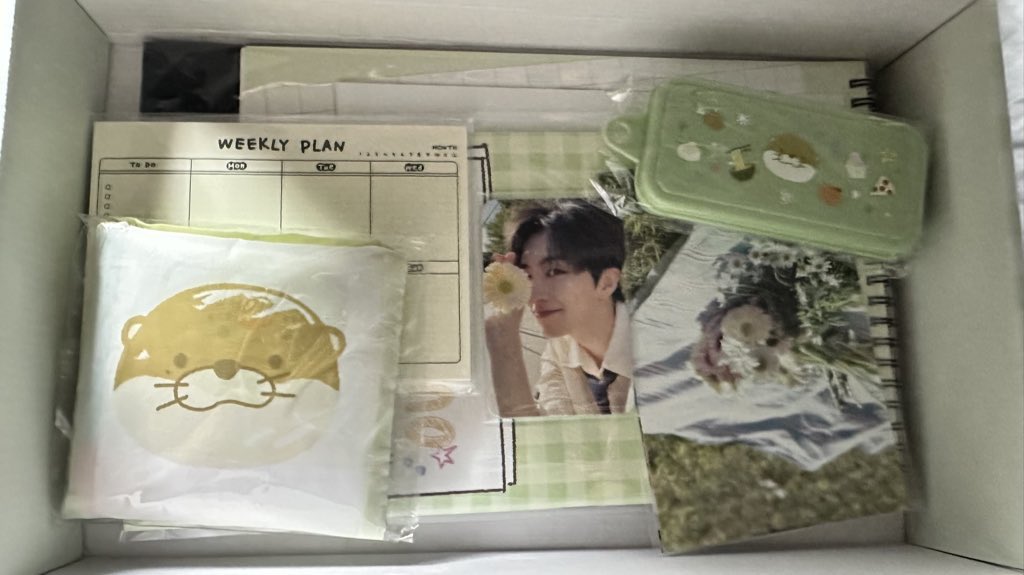 ยังมีของนะคะ ปฎิทิน ที่มีพร้อมส่ง 
⭐️ปฎิทิน พร้อมรวมส่ง 750 บาท +การ์ดพิเศษ 
⭐️ ปฎิทิน แบบไม่มีการ์ดพิเศษ 500 บาท รวมส่ง
#ตลาดนัดอากาเซ่ #ตลาดนัดอากาเซ่got7 #ตลาดนัดยองแจ 
#영재 #Youngjae <a href="/ChoiArs_YJ/">YOUNGJAE</a>