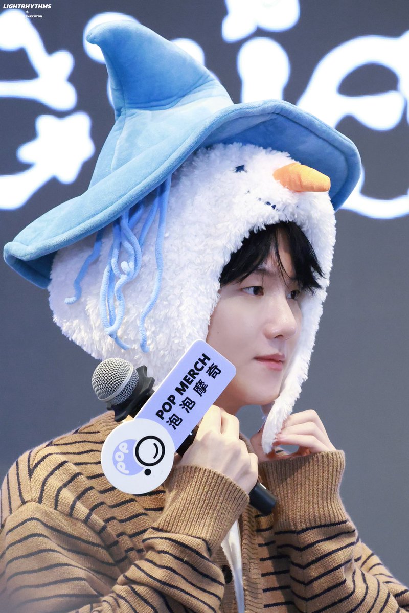 260201 Popmerch Guangzhou
#백현 #BAEKHYUN #ベクヒョン
<a href="/B_hundred_Hyun/">Baekhyun_EXO</a>