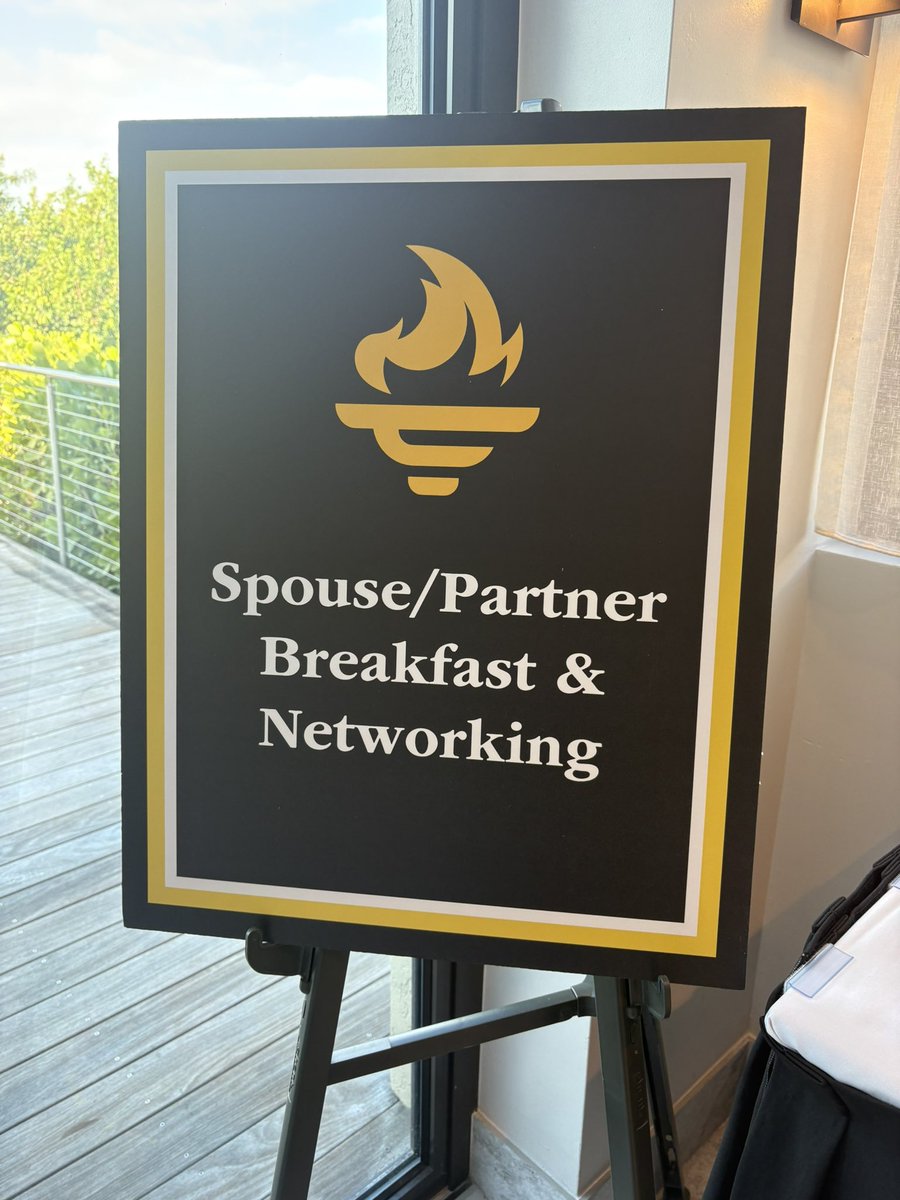 NACDA's tweet photo. Wonderful morning of friendship and connection with #NACDAFamily spouses and partners from across the country at #MidWinter26 💛🌴 https://t.co/w6NUj4zJSt