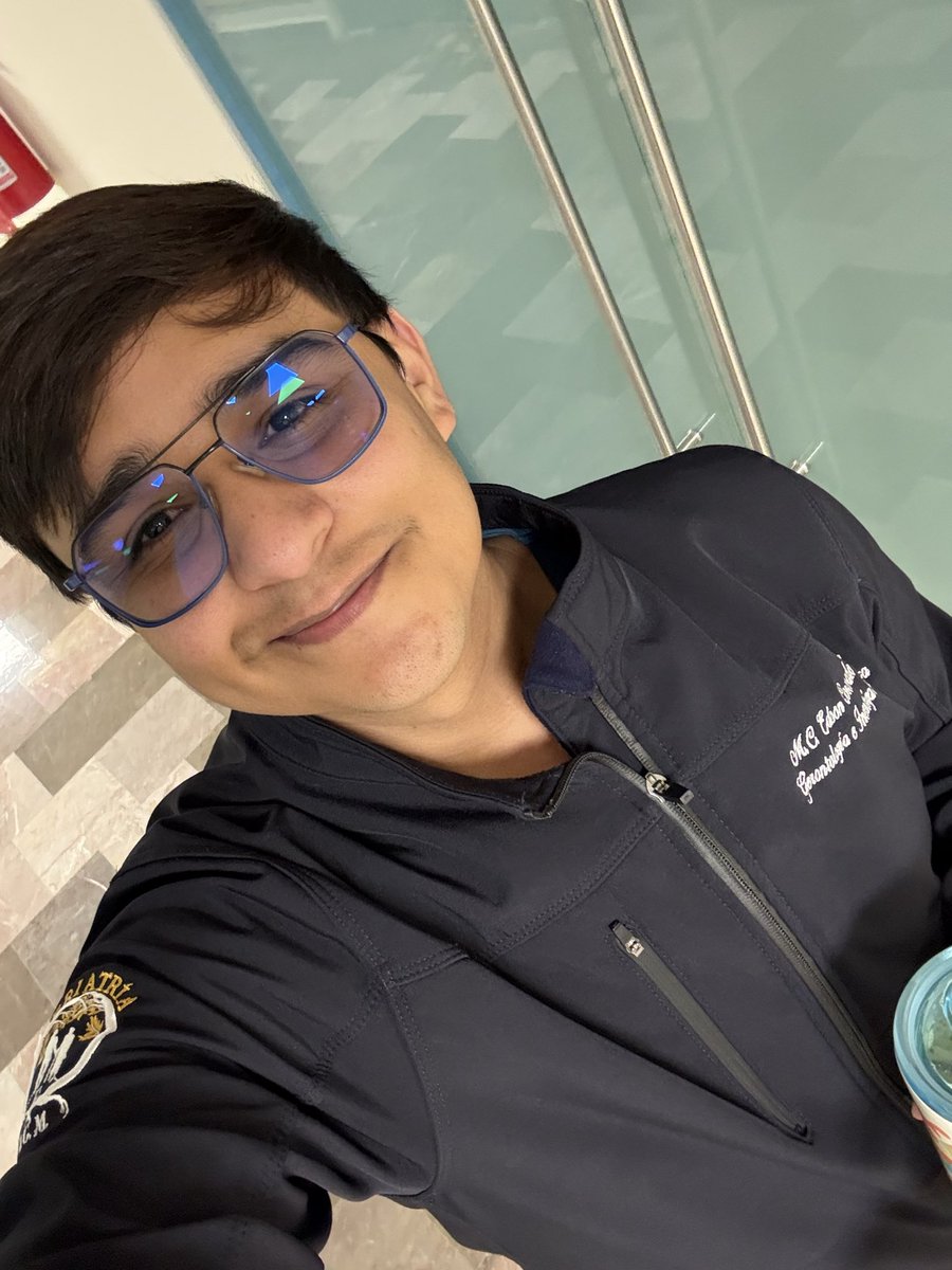 Solo los tonotos trabajamos todo el puente 🥹😭🤓