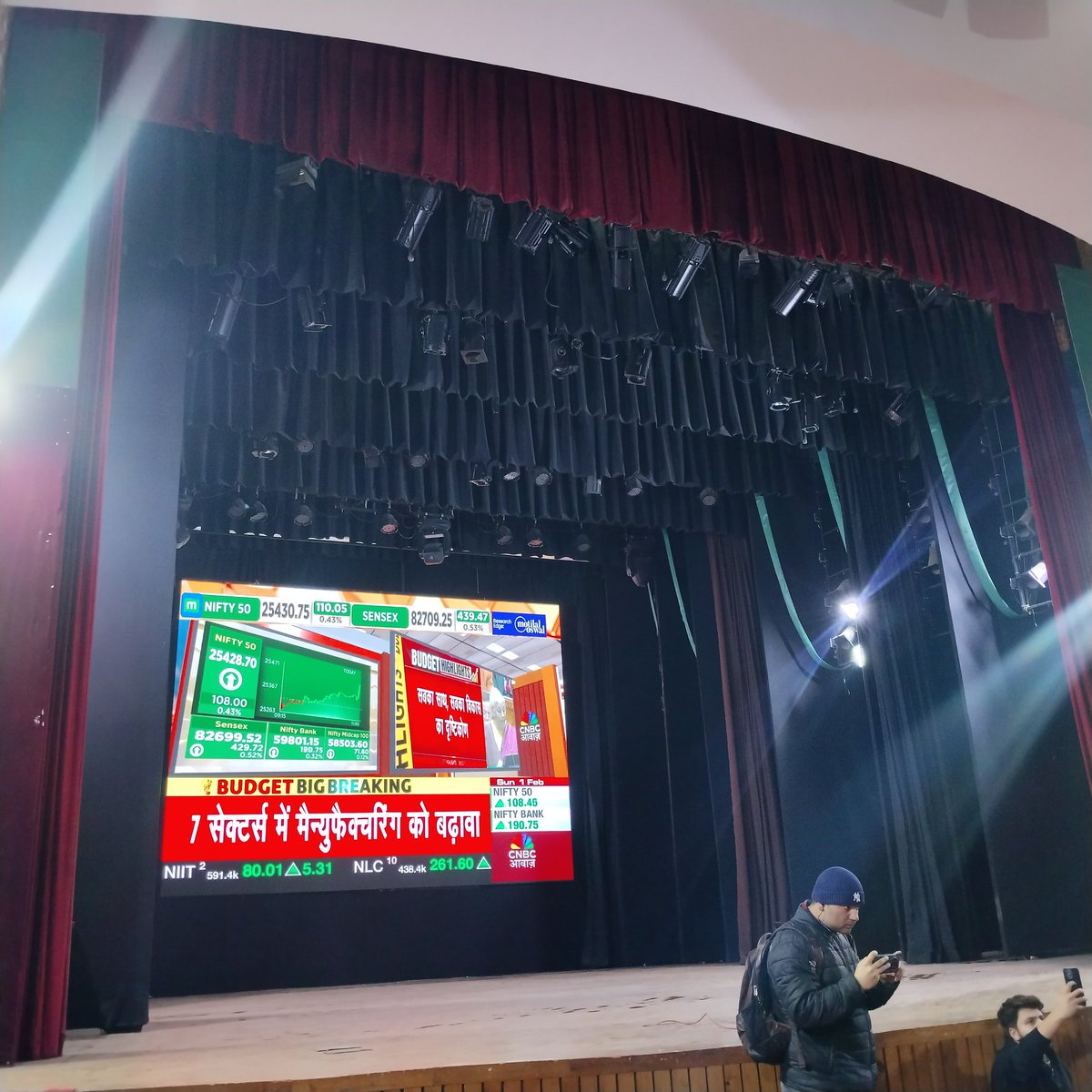 AltafPandit6's tweet photo. Today listened budget 2025/2026 screening  at tagore hall. https://t.co/CkxhilPidb