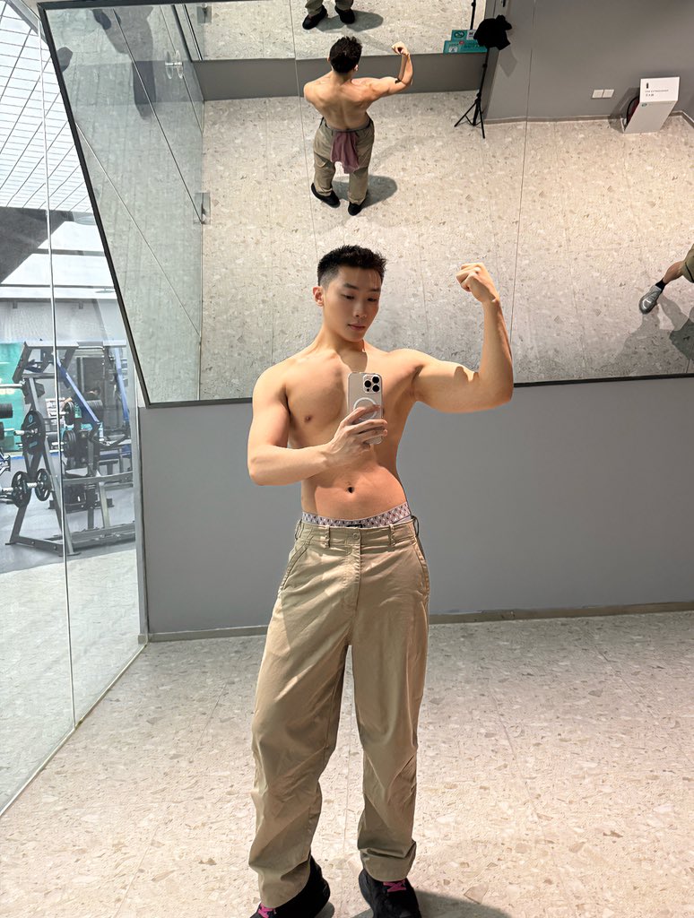 owen 北京 tweet media