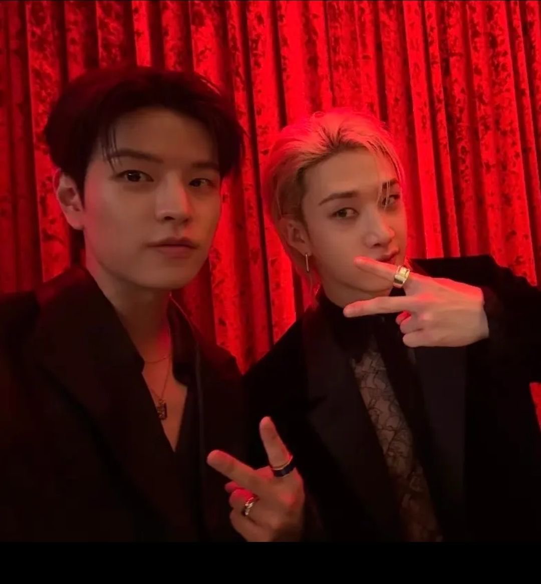 lyra 🎼 (@prodby2minbin) on Twitter photo 