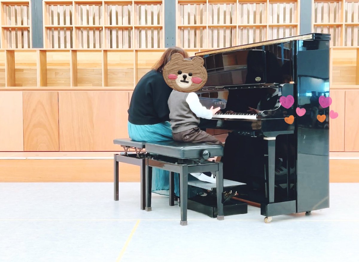 dUhsgiLfIFSW8LW's tweet photo. 土曜日、ピアノの発表会終了🎹相当緊張していたようで、前日のお家練習では少しでも間違っただけで「うぅ💦明日緊張するぅ…💦」と泣き、もうそういう感情を持つのか…と成長を感じました🍀
今日はお疲れ会を兼ねてランチビュッフェに🍴景色が気に入ったようで、食べ終わった後もずっと景色見てた🥰 https://t.co/HQiYIBz6wy
