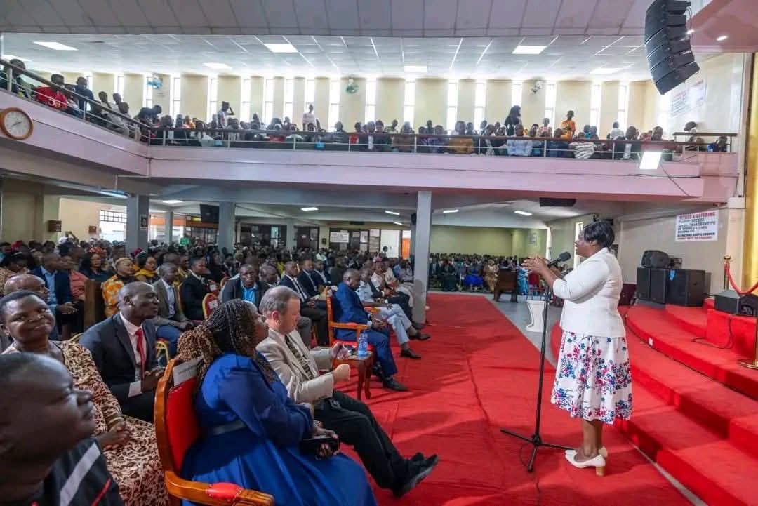 gladyswanga's tweet photo. We participated with H. E. President William Ruto in a Sunday Service at the All Nations PEFA Cathedral in Gikomba, followed by a meet-the-people tour. 

Emphasizing the importance of unity and the necessity for more inclusive and responsive governance, we reaffirmed our strong commitment to coalition building as we prepare our parties for next year’s elections.