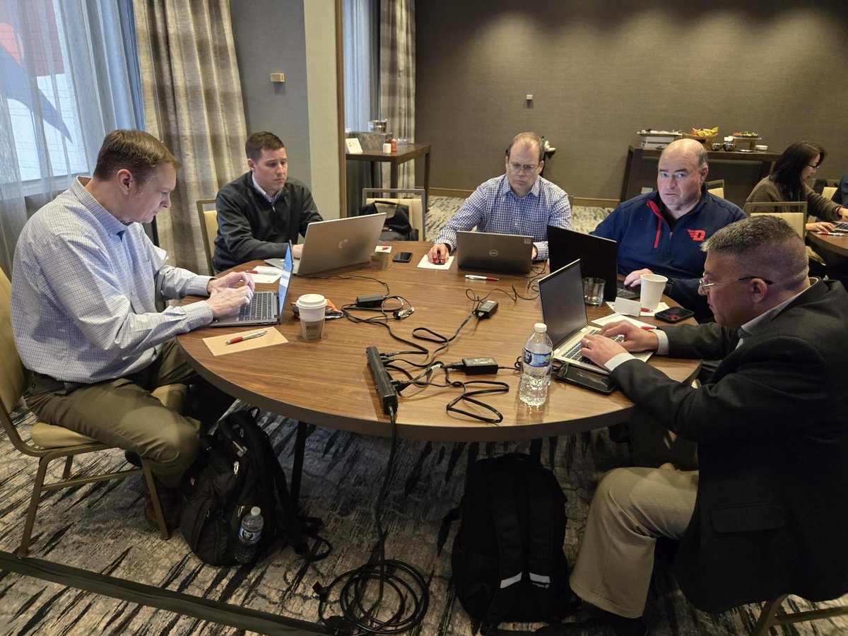 STLE_Tribology's tweet image. Thank you to the #STLE Board of Directors, who met over the past few days to plan the second half of the 2025-2026 fiscal year and held a generative session on non-dues revenue, ensuring STLE’s financial success in the future.

#STLEConnect