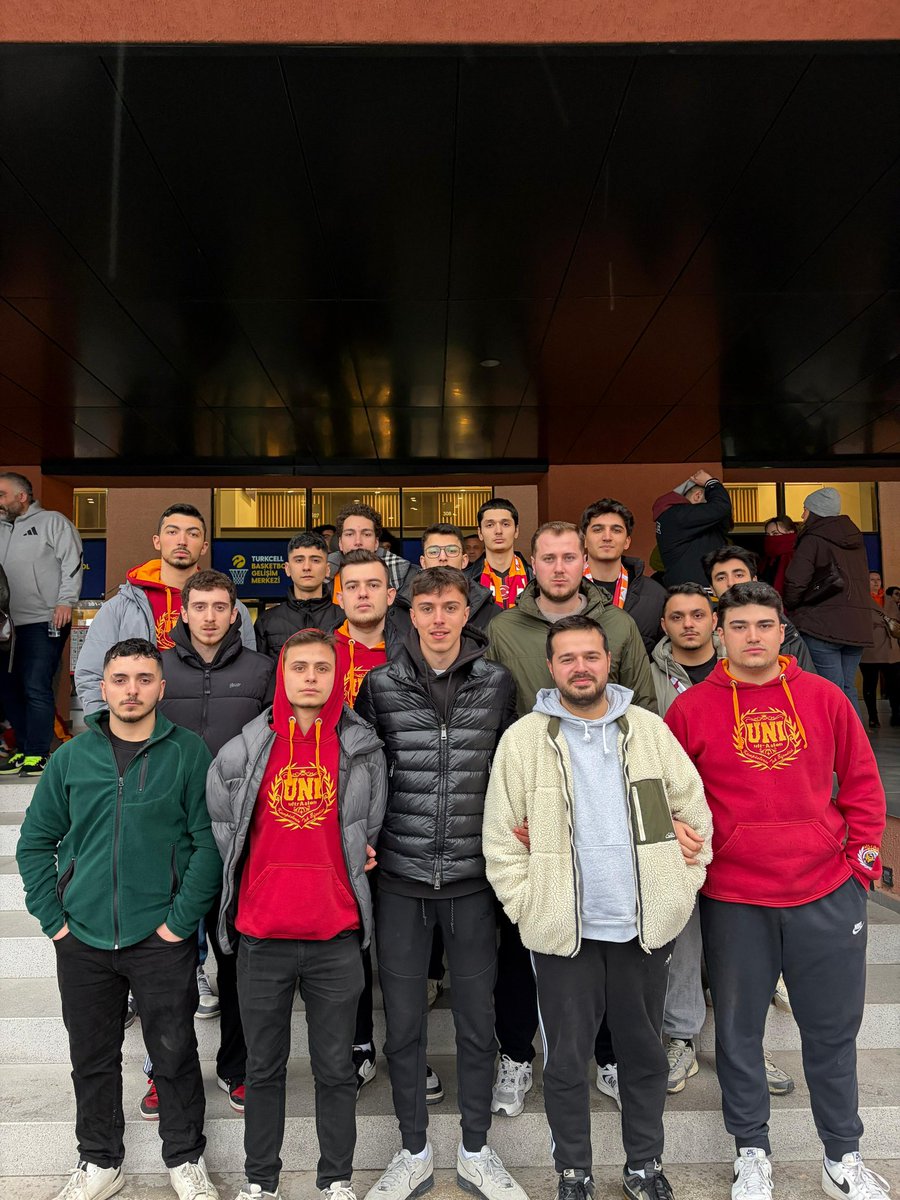 BİZİM AŞKIMIZ CİMBOMBOM’A..!

#ultrAslanUNI #uAUNIBEYKENT