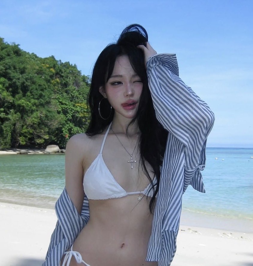 ⠀⠀⠀
⠀⠀⠀
                         ☀️🏝️ 
⠀⠀⠀
⠀⠀⠀