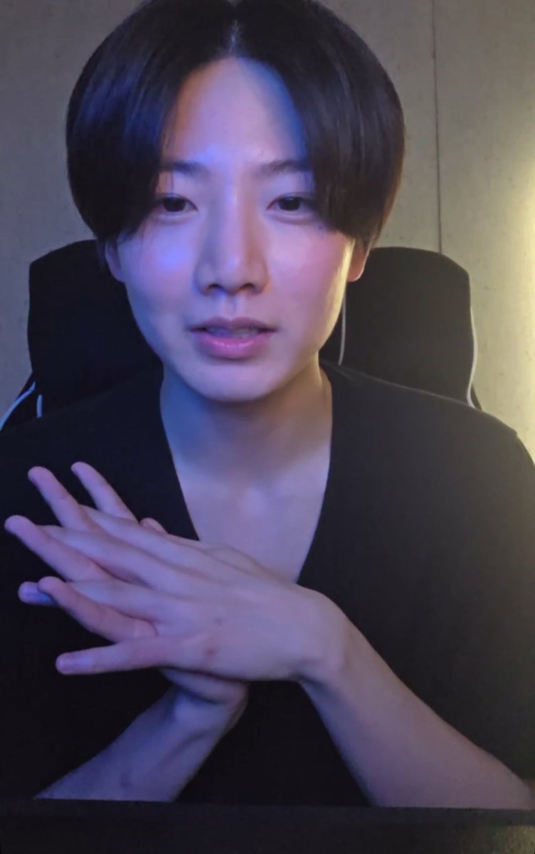 Tips bobo ala Junkyu

Step 1:
- Taruh hp di tempat yang jauh
- Matiin semua lampu sampe gelap
- Merem

Step 2:
- Kosongin semua pikiran sampe nyisain background hitam semua
- Gambar satu titik putih di background hitam itu
- Fokus ke titik putih

Dah tiba-tiba udah besok pagi!