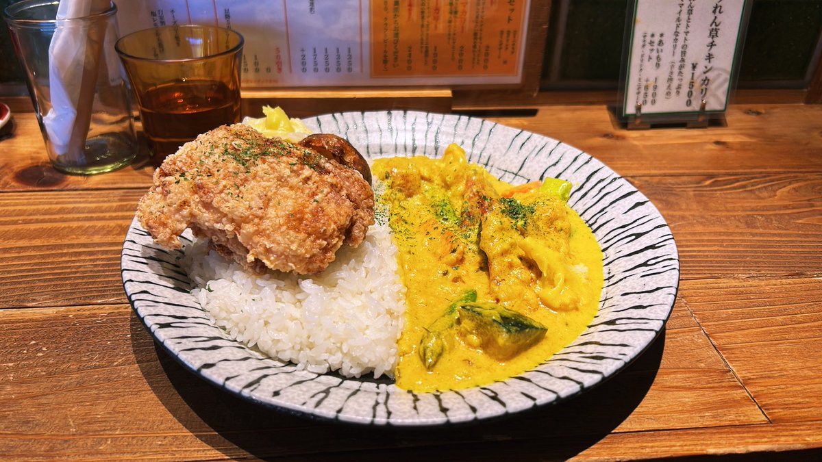 LinKatey's tweet photo. 通りすがりに入ったカレー屋さん、おいしかったです🍛😋 https://t.co/1ggxmcDmuM