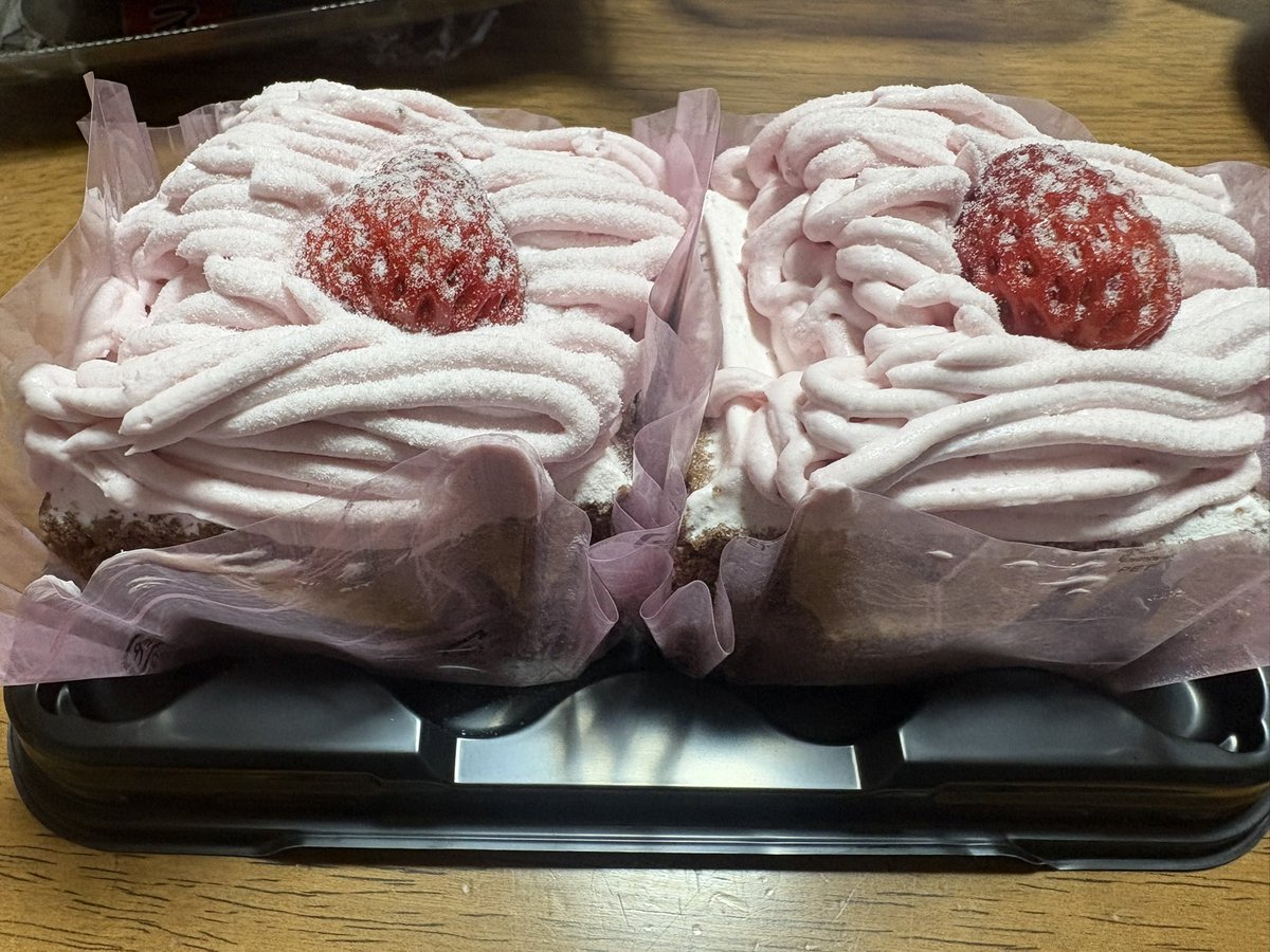 過ぎたけど‼️
食べて寝る😆

ハッピーバースデーわたし