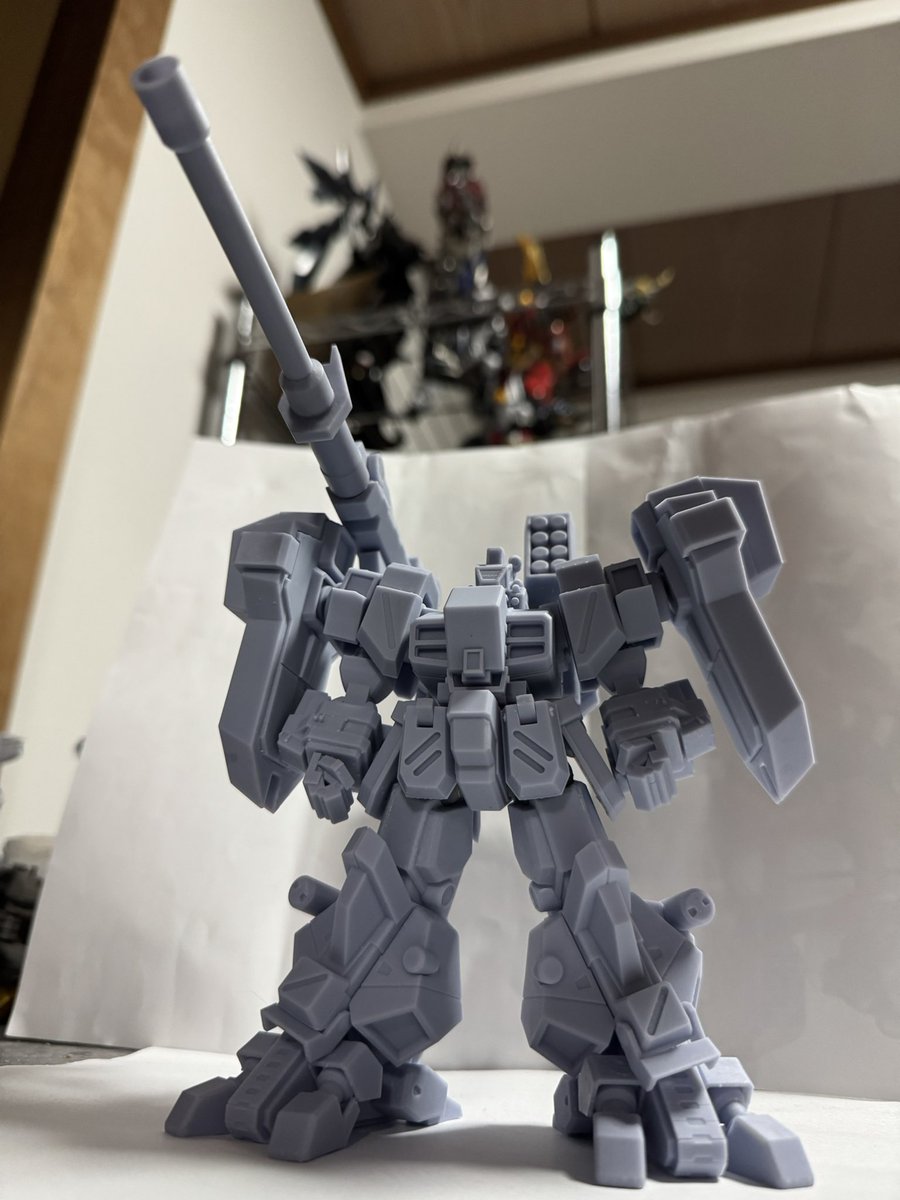 ksktrpk's tweet image. 告知
2-03-18

【展示】
スーパーロボット大戦OGより

ラーズアングリフ

今回は一部関節入りでの展示になります。
次回夏配布予定

Fソリッドカノンの展開は可能なので言って貰えれば実演できます。

お時間あれば見に来て話しかけてもらえると喜びます

#WF2026W
#スパロボ