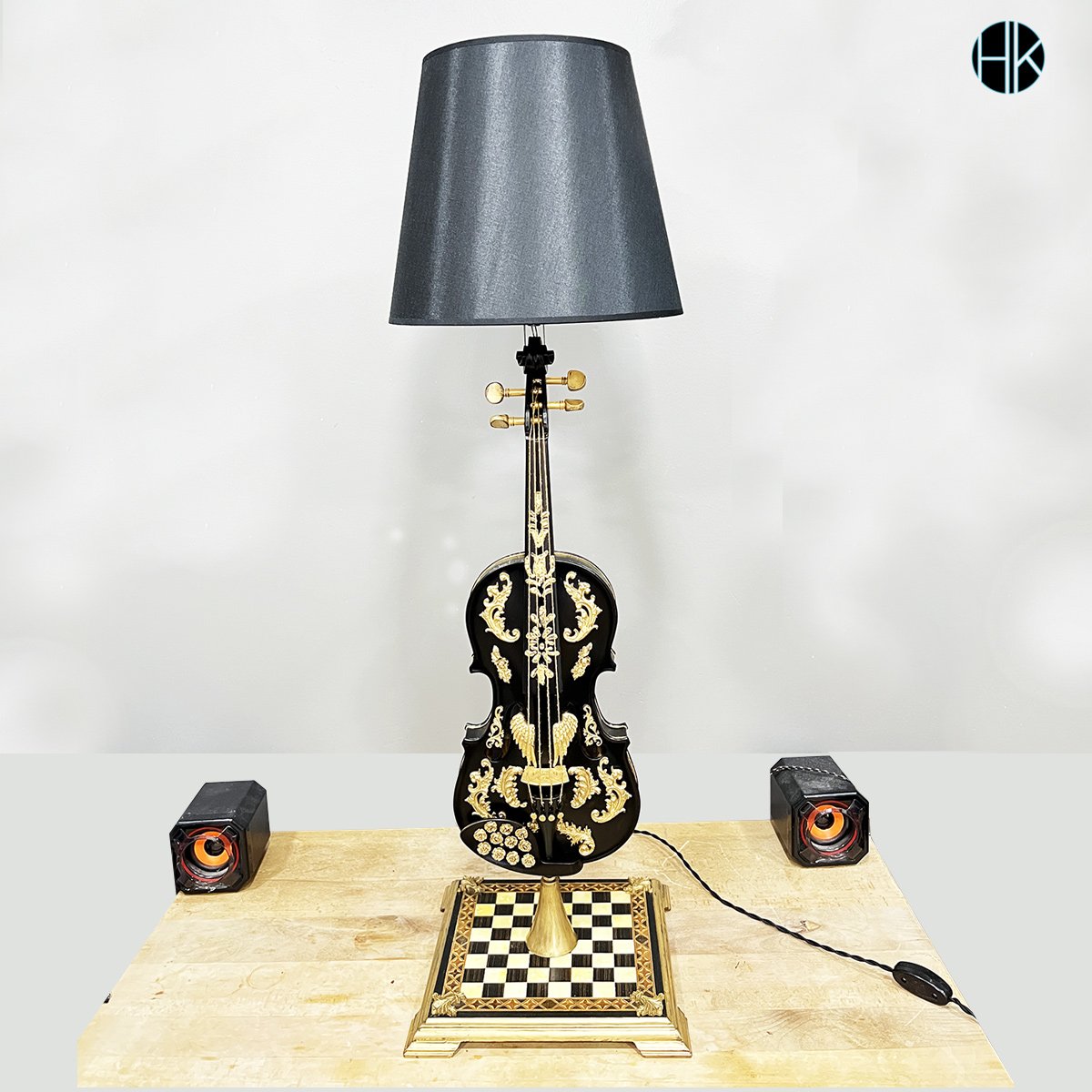 antikobjeler's tweet photo. SIYAH INCI ÖZEL YAPIM KEMAN ABAJUR
BOY : 96 cm
KAIDE : 30 cm
SAPKA : 30 cm
4 watt RUSTIK e27 led ampul

LOT: A3406
Video ve fiyat linkde mevcut
https://t.co/AEJ2wbFcKt

#keman #dekorasyon #muzik #koleksiyoner #dekor #dekorasyon #kemanabajur #kemanaydinlatma #ozeltasarimabajur https://t.co/0OvLh9Q2SV