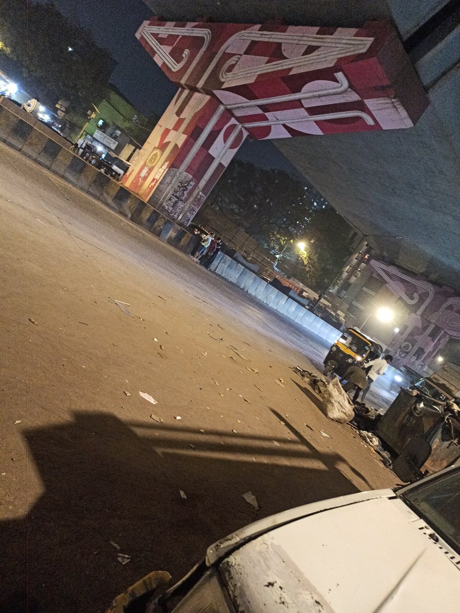 Surinder_1978's tweet photo. Kind attention and demand to the Traffic police Mankhurd section and @mybmcWardME  to install speed breaker on both sides of GM link road near pillar no 10 and 11 as there happens to be a public crossing and daily 2/3  people meet with accident some serious too @CMOMaharashtra https://t.co/pDmRhrvtCH