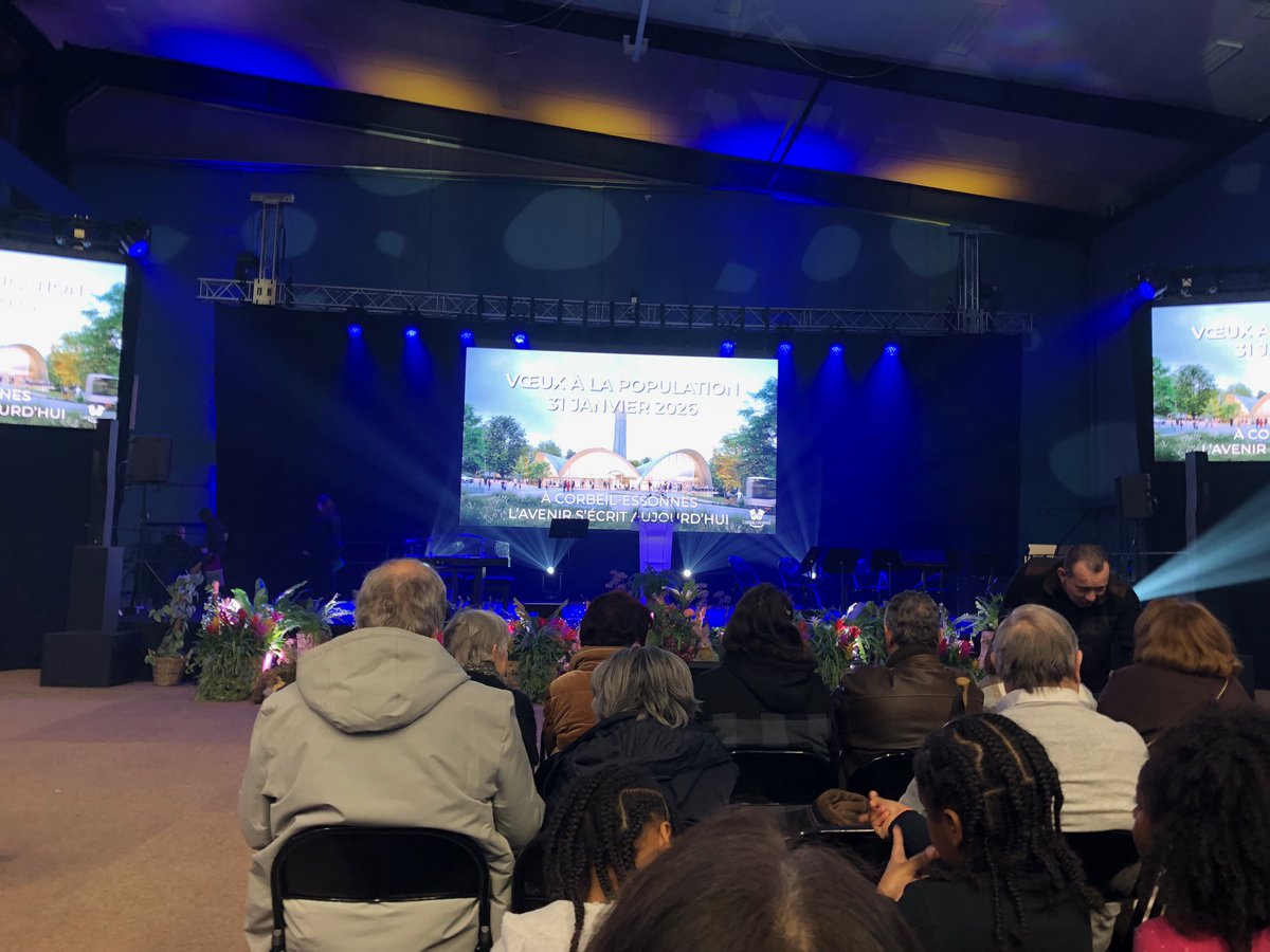 P_Henri_Merrien's tweet photo. J’ai assisté hier samedi 31 janvier à la cérémonie des vœux du maire de la ville de Corbeil-Essonnes en compagnie d'adhérents.  J’ai pu m’entretenir amicalement avec des élus municipaux https://t.co/G5YpjFfiRc