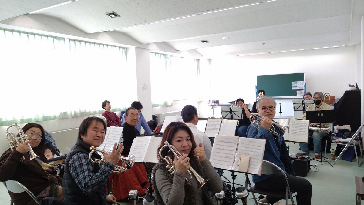 2/1の練習風景☺️バストロに見学者様が✨️

ミニコンサート2026〜体験演奏会〜　参加者募集始めました🥳🥳
2026年5月17日(日)＠千葉市若葉文化ホール
♬曲目
Enter the Galaxies
Soli Deo Gloria
Jupiter
要項・ご応募はこちら✨️
bbcb.web.fc2.com/mini2026/bosyu…