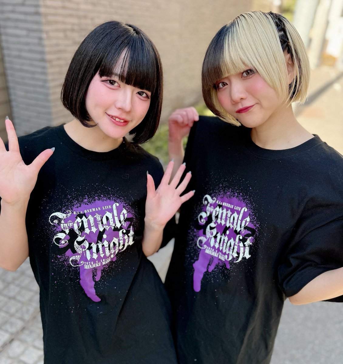 The Chainsmokers サイン入りTシャツ &タオル The Chainsmokers サイン