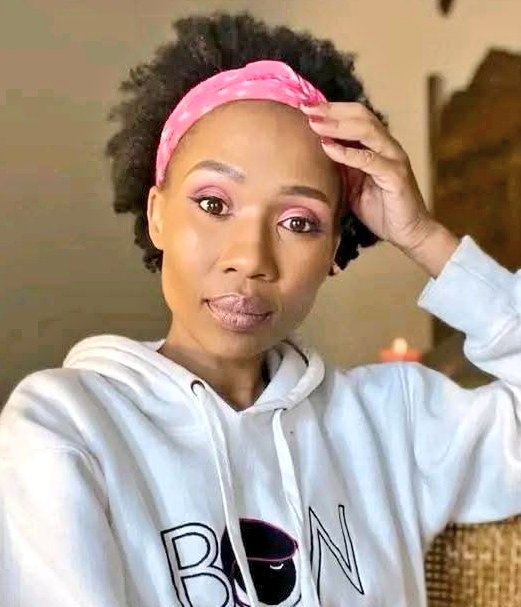 iScathulo SePhara 👞 tweet media