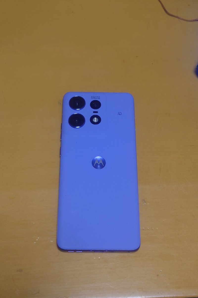 kojirou4941's tweet photo. 3年ぶりに機種変した。
Xperia1VIの中古で安く済ませようかと思ったけど、まだまだ高いので他の機種に📱
モトローラのedge50PROにしました😊
充電がとにかく早い‼️
撮影は少し難あり💦
だけどケースと保護フィルム合わせて5万円内で収まったから良かった(笑)
もう20万とか出せない😭
 #edge50PRO https://t.co/vSt1lOfb5b