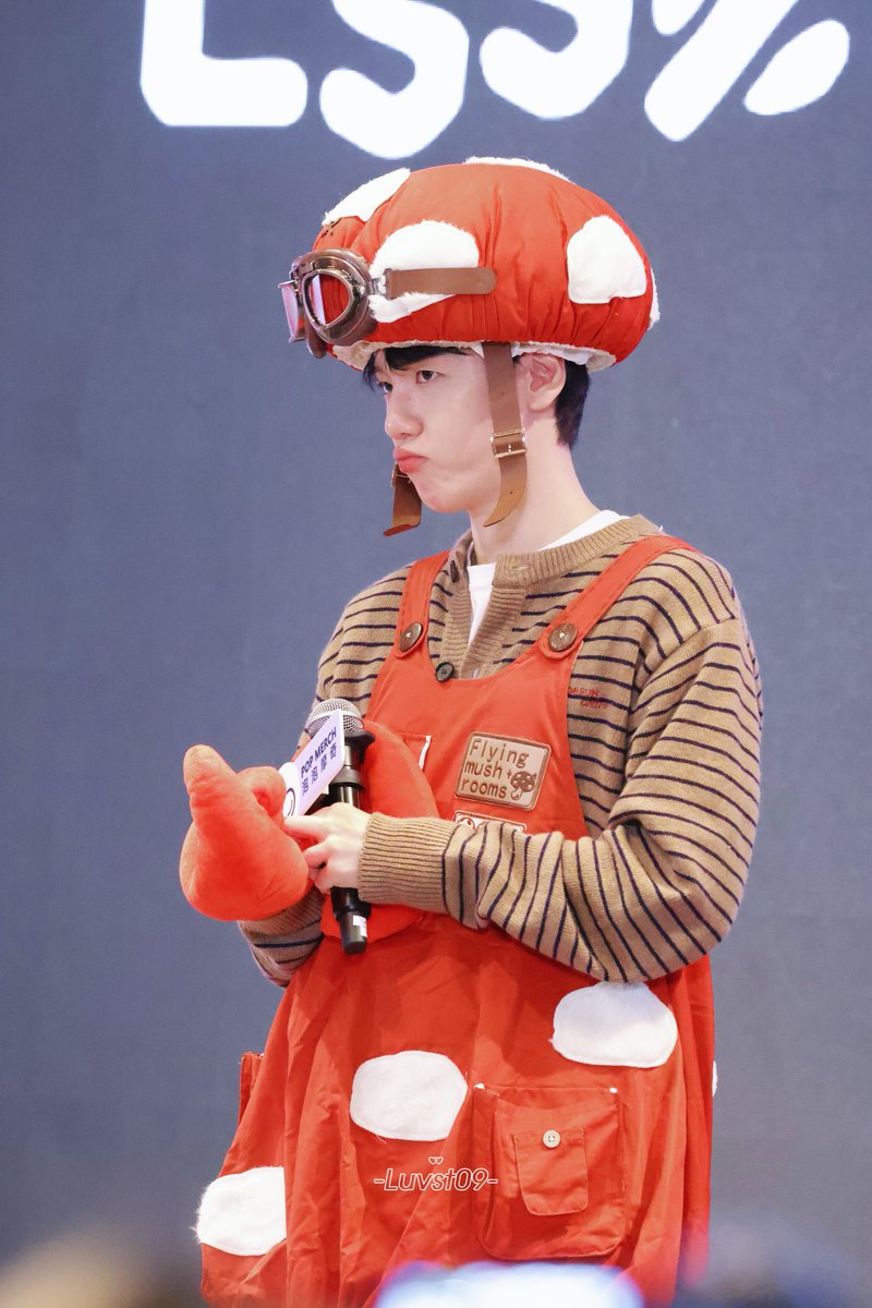 Luvst_09's tweet photo. 너무 귀여워 🥺🥺
#백현 #BAEKHYUN https://t.co/nDrEQSCuos