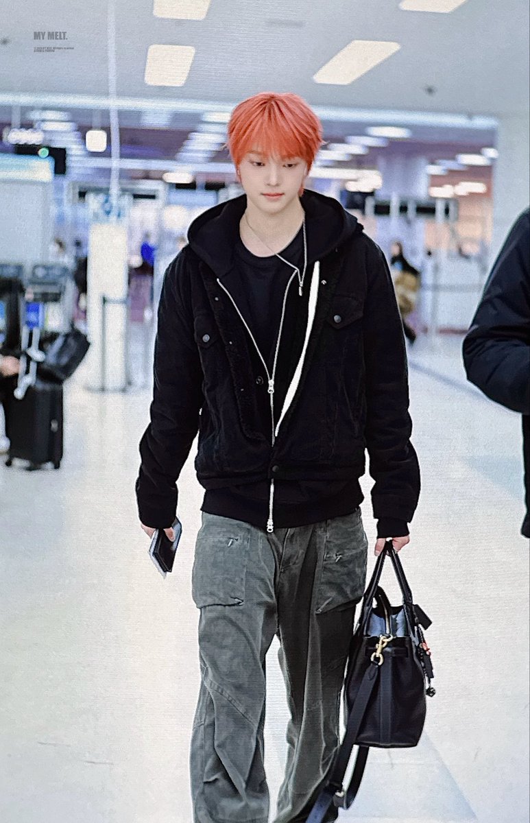 Mymeltboy's tweet photo. 260201 HND

#앤팀 #andteam #의주 #변의주 #EJ #ウィジュ https://t.co/qzsMkknnZP