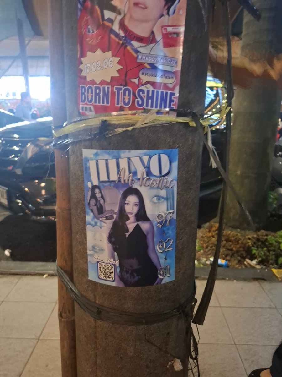 godjihyoindo's tweet photo. Hi Hi, Mimin tadi malam bersama beberapa ONCE udah nempelin poster" Zyo ya di daerah Blok M 🫶🏻🧡

Jadi kalo kalian lagi main kesana, jangan lupa foto ya sama posternya dan tag mimin juga boleh 🥰🩷

#지효라는_빛이_내린날
#OurBrightestSunJihyo
#TWICE #트와이스
@JYPETWICE https://t.co/EghK7KArEI